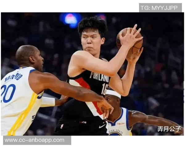 杨瀚森与克林根联手打造内线防线共同提升球队竞争力