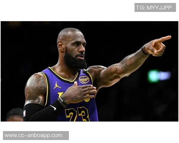 詹姆斯凭借篮球智慧继续引领时代潮流展现无与伦比的统治力